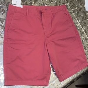 uniqlo shorts size large.